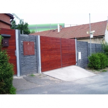 Brána křídlová. rám pozink....