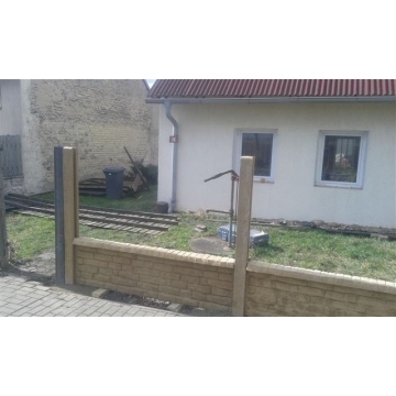 Betonový plot 11...